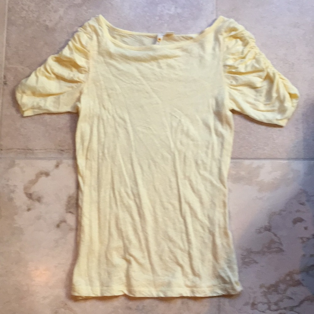 Anthropologie little yellow button top